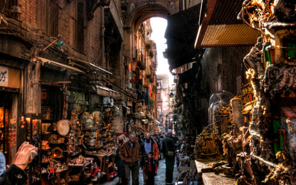 Napoli e le sue due facce