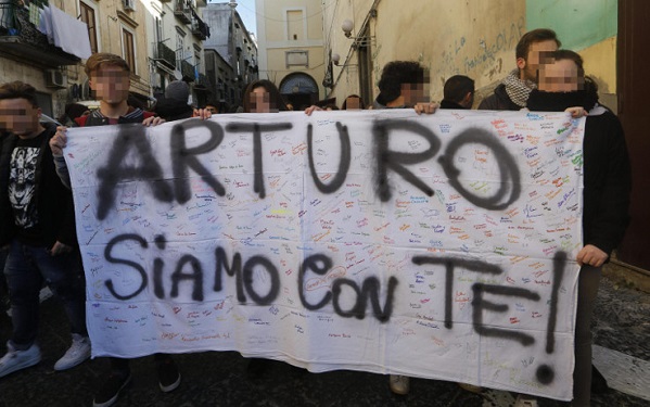 Tentato omicidio ai danni di un 17enne napoletano: allarme babygang