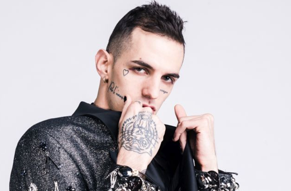 Achille Lauro e i suoi quadri per Sanremo